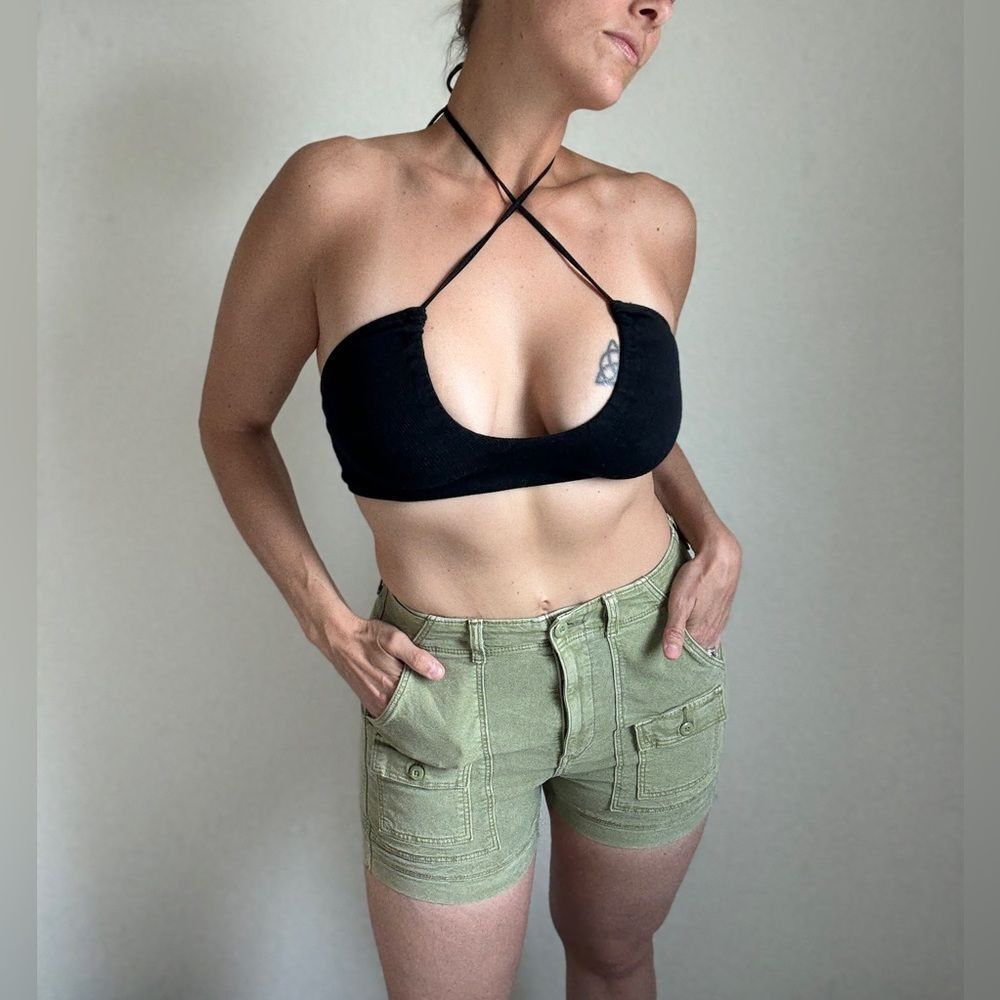 American Eagle Highest Rise 90s Boyfriend Shorts Light Olive 6
